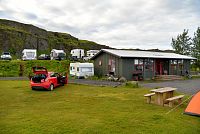 Island: kemp Hamragarðar nedaleko vodopádu Seljalandsfoss