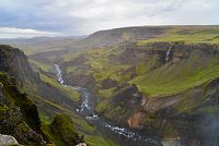 Island: vodopád Háifoss - údolí řeky Fossá