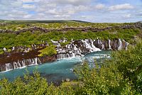 Island: vodopád Hraunfossar