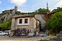 Bosna a Hercegovina: Počitelj - vstup do starého města
