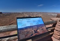 USA Jihozápad: informační tabule v Národním parku Canyonlands