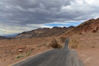 USA Jihozápad: sníženina na silnici - DIP (Death Valley)