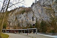 Moravský kras: vstup do Punkevních jeskyní
