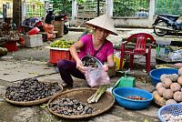 Severní Vietnam: trh ve městě Mai Chau