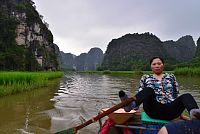 Severní Vietnam: oblast Ninh Binh - projížďka v Tam Coc