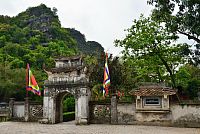 Severní Vietnam: oblast Ninh Binh - starobylé město Hoa Lu