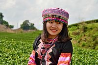 Severní Vietnam: Moc Chau - dívka z etnika Hmongů