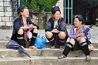 Severní Vietnam: město Sapa - ženy etnika Hmong