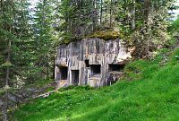 Itálie - Dolomity: bunkr u Passo Tre Croci