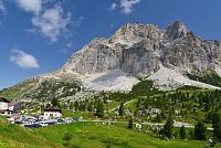 Itálie - Dolomity: na trase nad sedlem Falzarego, hora Lagazuoi