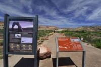 USA Jihozápad: National park Arches - naučné cedule