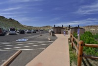 USA Jihozápad: National park Arches - parkoviště a restrooms