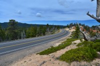 USA Jihozápad: Bryce Canyon National Park - silnice v NP