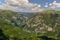 Černá Hora - Kaňon řeky Tary: z první vyhlídky cestou na Čurovac