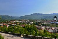 Chorvatsko: město Knin od pevnosti