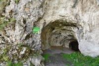 Slovensko - Veľký Manín: Partizánska jaskyňa