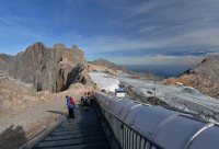 Rakousko - Dachstein: přístup k visuté lávce a ledovcové jeskyni