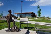 USA Severozápad: Idaho - Twin Falls, socha Perinna u Visitor centra