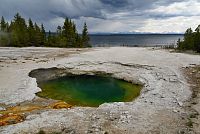 USA Severozápad: Národní park Yellowstone, West Thumb Geyser Basin