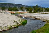USA Severozápad: Národní park Yellowstone, Black Sand Basin, Iron Spring Creek