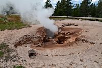 USA Severozápad: Národní park Yellowstone, Fountain Paint Pots