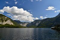 Rakousko: Hallstattské jezero směrem ke Krippensteinu