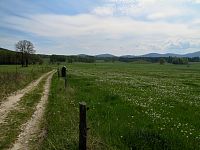 Žulovsko: polní cesta za Kobylou nad Vidnávkou