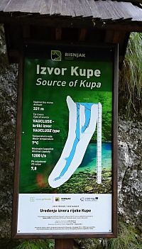 Chorvatsko - NP Risnjak: vyvěračka řeky Kupy, infotabule