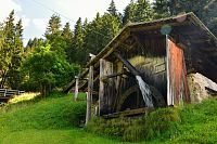 Rakousko: údolí Lesachtal, Maria Luggau, vodní mlýny