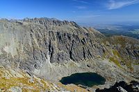 Slovensko - Vysoké Tatry: pohled z Malého Kriváně na Zelené Krivánske pleso