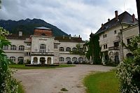 Rakousko - Ybbstallské Alpy: zámeček Schloss Seehof, výchozí místo k Obersee
