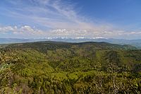 Slovensko - pohoří Poľana, výhled z Hrbu k Nízkým Tatrám