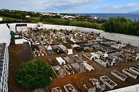 Azorské ostrovy: hřbitov na ostrově São Miguel
