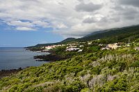 Azorské ostrovy: jižní pobřeží ostrova Pico