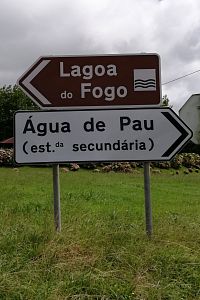 Azorské ostrovy: silniční ukazatele na ostrově São Miguel