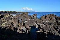 Azorské ostrovy - ostrov Pico: lávové skalní útvary u Cachorro