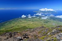 Azorské ostrovy - ostrov Pico: sestup ze sopky Montanha do Pico