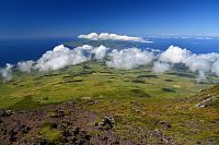 Azorské ostrovy - ostrov Pico: sestup ze sopky Montanha do Pico