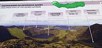 Azorské ostrovy - ostrov São Miguel: kráterová jezera Sete Cidades - vyhlídka Miradouro Boca do Inferno (infotabule)
