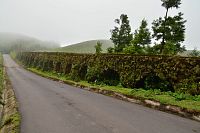 Azorské ostrovy - ostrov São Miguel: Akvadukt Muro das Nove Janelas