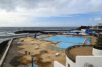 Azorské ostrovy - ostrov São Miguel: Ribeira Grande - městský bazén