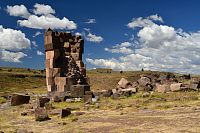 Peru - historické pohřebiště Sillustani