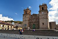 Peru - město Puno, katedrála San Carlos Borromeo