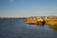 Peru - jezero Titicaca, plovoucí ostrovy Uros