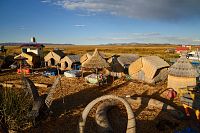 Peru - jezero Titicaca, plovoucí ostrovy Uros