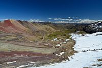 Peru - vyhlídka Vinicunca, peší stezka z parkoviště od severu