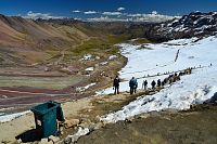 Peru - vyhlídka Vinicunca, peší stezka z parkoviště od severu