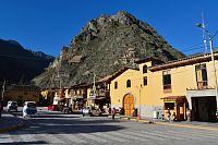 Peru - město Ollantaytambo