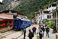 Peru - Machupicchu Pueblo, vlak Perurail