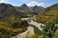 Peru - krajina mezi Cuzcem a Abancay